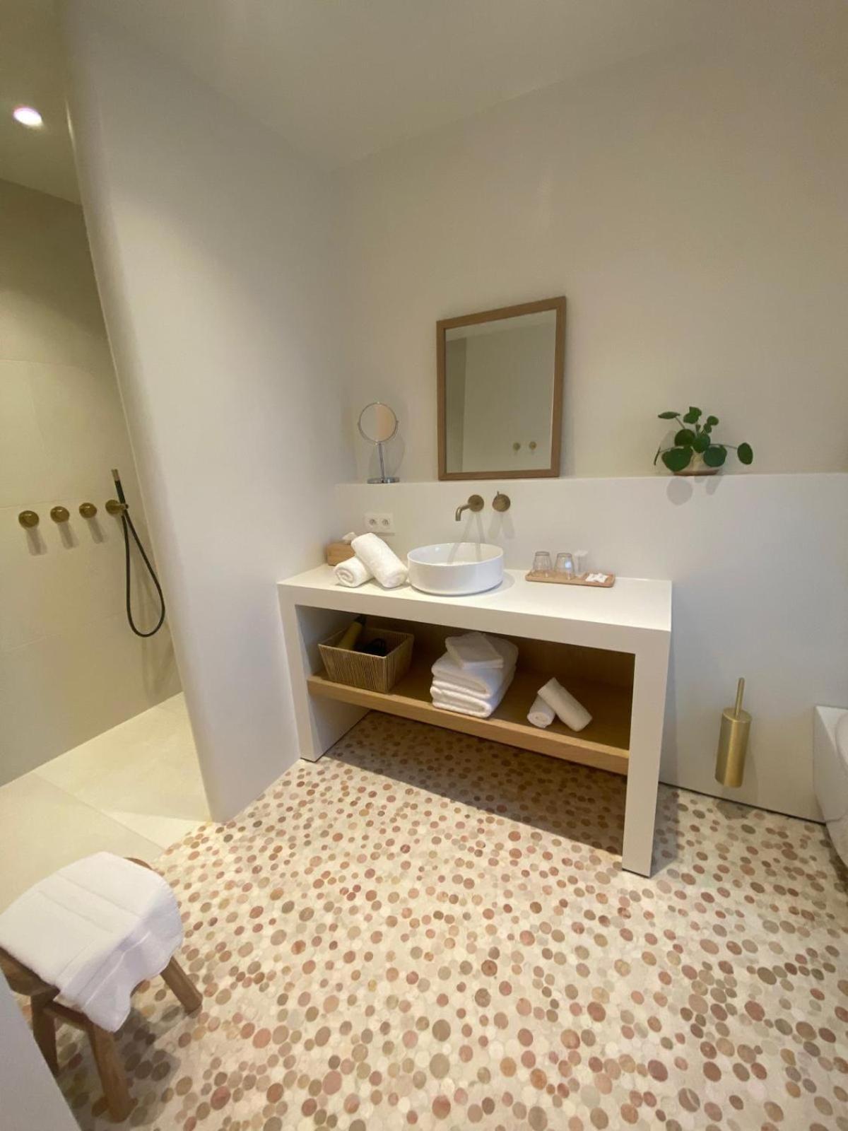 イープル Huyze Vinteling Bed & Breakfast エクステリア 写真
